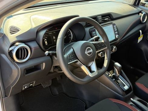 New 2025 Nissan Versa SR w/ Trunk Package image 18