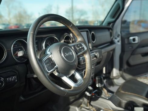 Used 2021 Jeep Wrangler Unlimited Sahara image 27