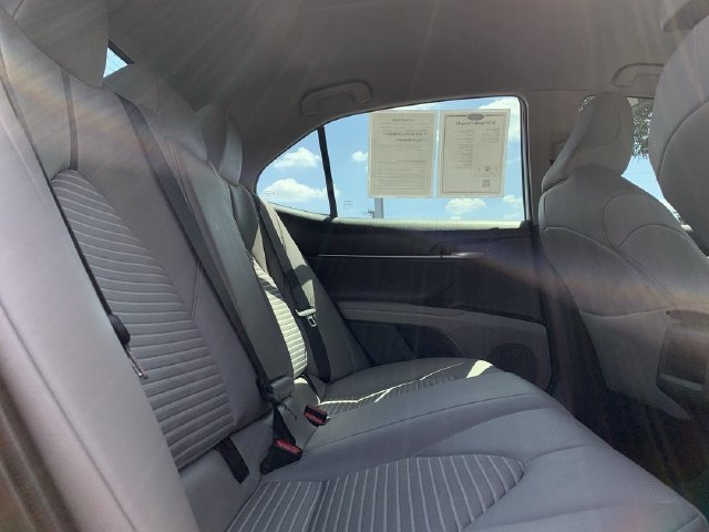 Used 2023 Toyota Camry SE FWD image 34