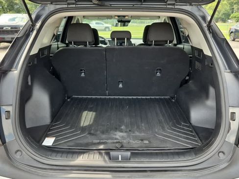 Used 2023 Kia Sportage LX AWD/4WD image 23
