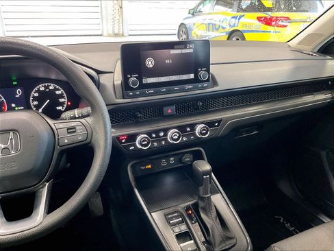 Certified 2025 Honda CR-V EX image 18