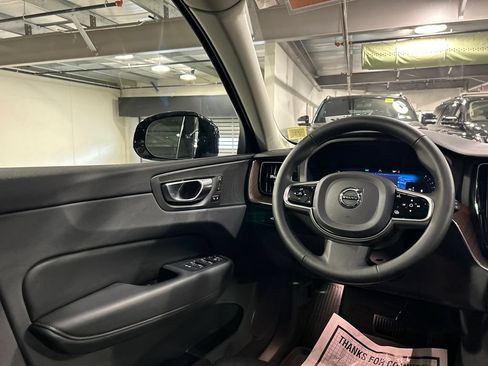 Certified 2024 Volvo XC60 B5 Plus w/ Protection Package Premier AWD/4WD image 23