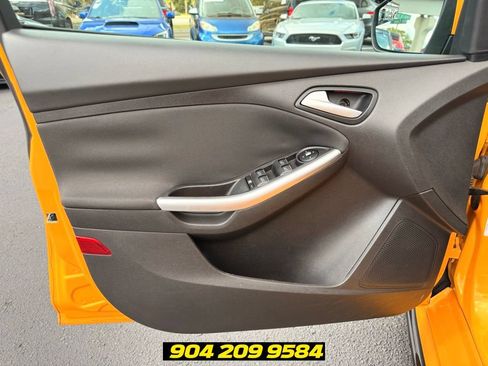 Used 2013 Ford Focus ST FWD image 23