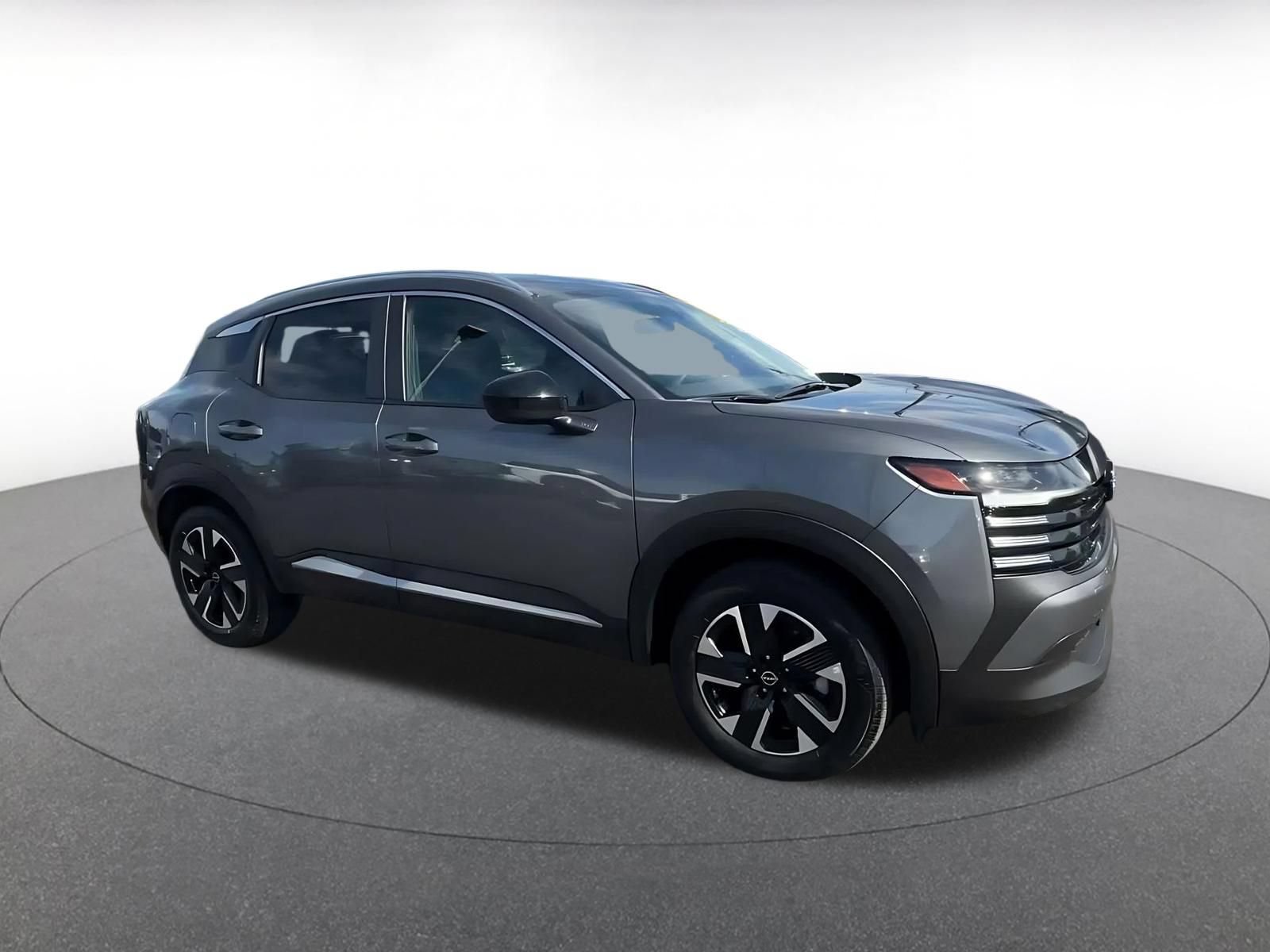Used 2026 Nissan Kicks SV w/ Cold Weather Package AWD/4WD image 2