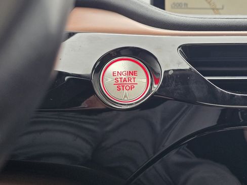 Used 2023 Acura MDX SH-AWD w/ Technology Package image 18