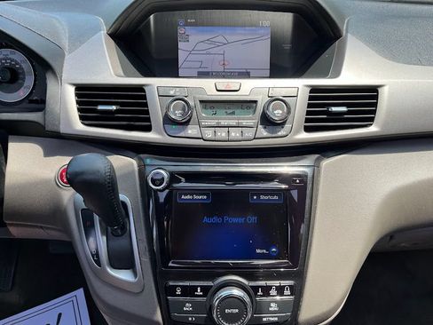 Used 2016 Honda Odyssey Touring image 17