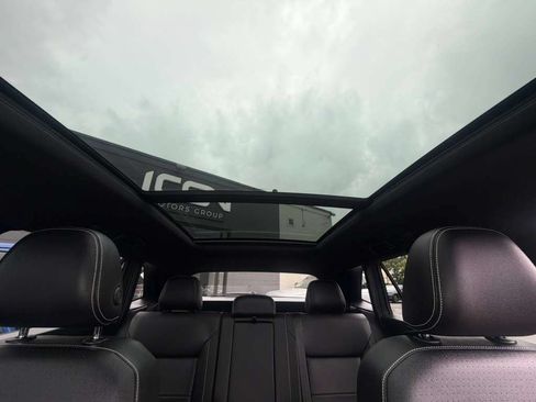 Used 2023 Volkswagen Atlas Cross Sport SE w/ Panoramic Sunroof Package AWD/4WD image 16