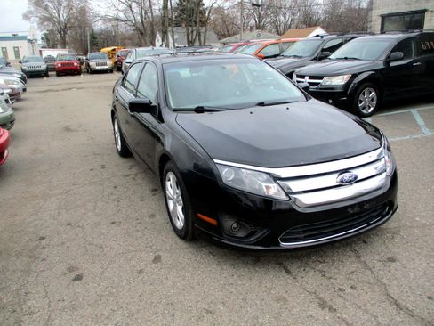Used 2012 Ford Fusion SE image 1