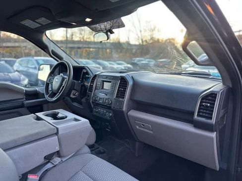 Used 2017 Ford F150 XLT image 43