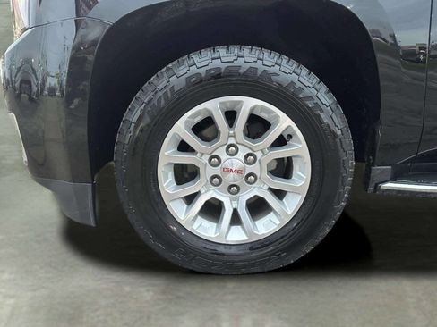 Used 2019 GMC Yukon XL SLT image 33