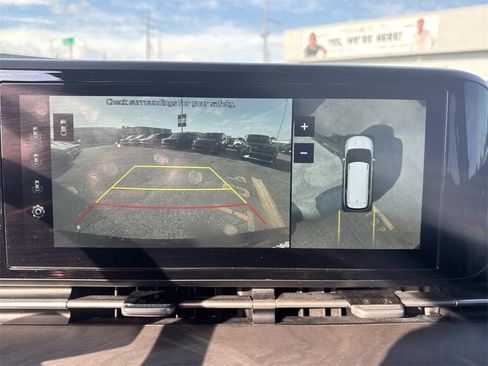 Certified 2022 Kia Carnival SX image 47