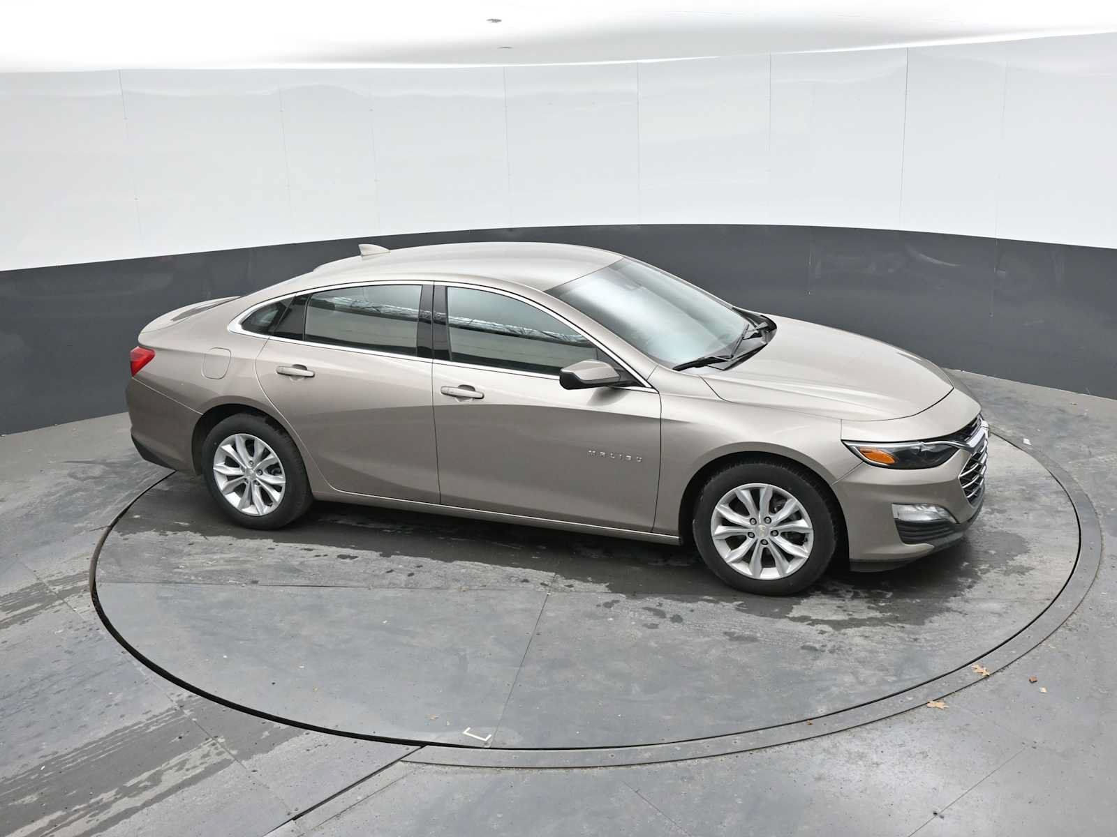 Used 2025 Chevrolet Malibu LT FWD image 19