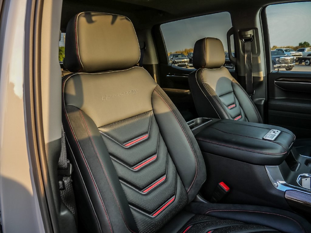 New 2025 Chevrolet Silverado 1500 RST w/ Convenience Package II AWD/4WD image 28