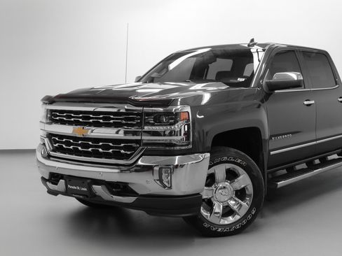 Used 2017 Chevrolet Silverado 1500 LTZ w/ Sport Package image 5