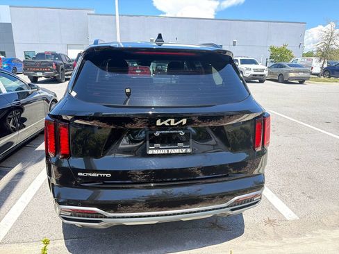 Used 2023 Kia Sorento EX FWD image 6