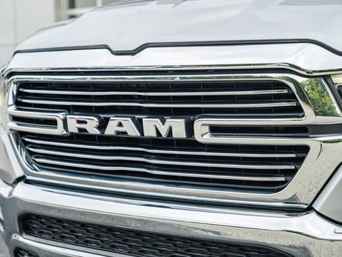 Used 2022 RAM 1500 Laramie AWD/4WD image 12