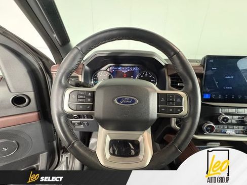 Used 2024 Ford Expedition Limited AWD/4WD image 12