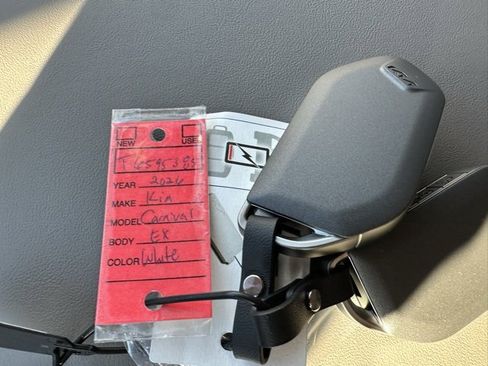 New 2026 Kia Carnival EX image 44