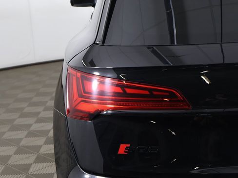 Used 2023 Audi SQ5 Premium Plus w/ Premium Plus Package image 16