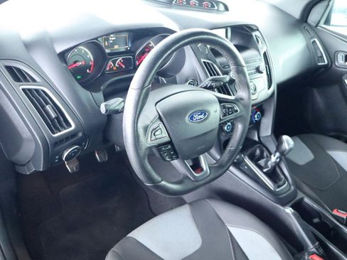 Used 2018 Ford Focus ST FWD image 15