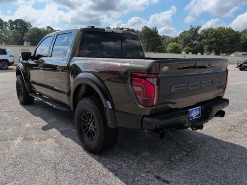 Used 2025 Ford F150 Raptor AWD/4WD image 5