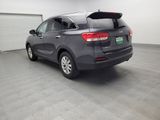 Used 2016 Kia Sorento LX w/ LX Convenience Package image 5