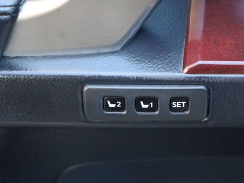 Used 2014 Lexus GX 460 w/ Premium Package image 36