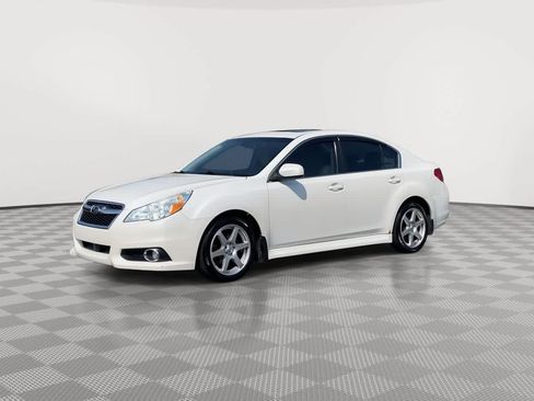 Used 2013 Subaru Legacy 2.5i Limited AWD/4WD image 4