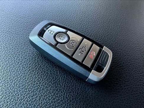 Used 2021 Ford F250 Lariat w/ Lariat Ultimate Package image 14