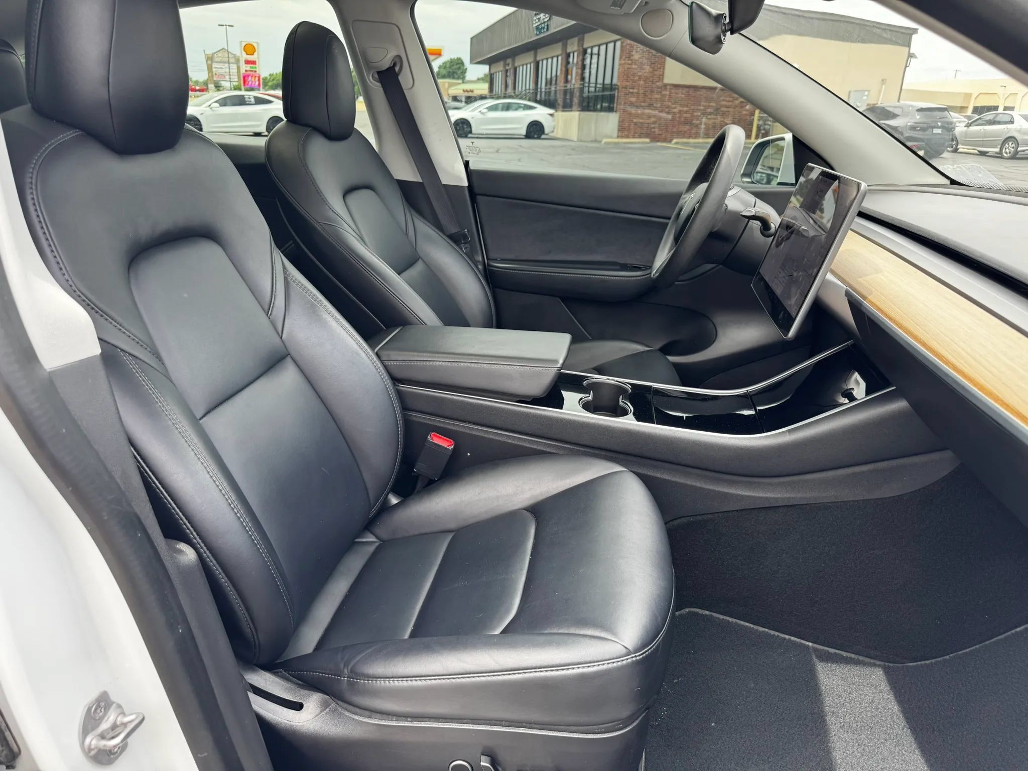 Used 2021 Tesla Model Y Long Range AWD/4WD image 7