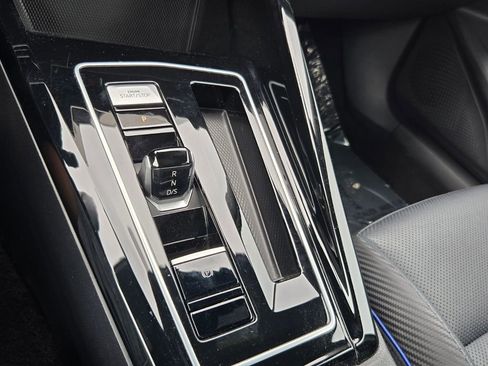Certified 2024 Volkswagen Golf R AWD/4WD image 21