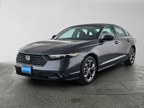 Used 2023 Honda Accord EX image 7