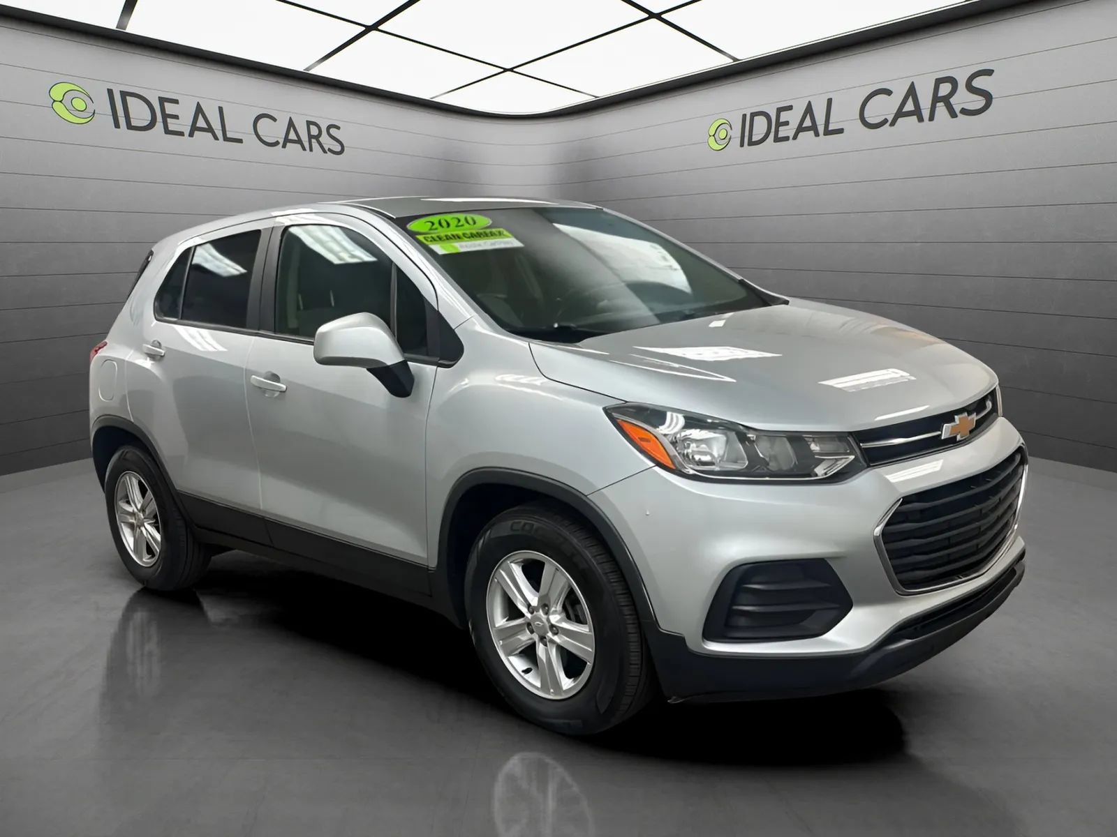 Used 2020 Chevrolet Trax LS w/ Tint and Cruise Package FWD image 3