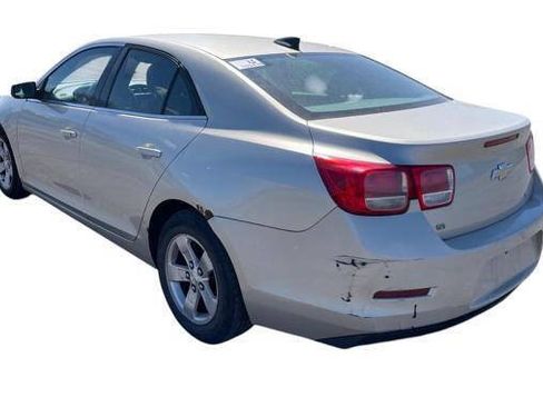 Used 2015 Chevrolet Malibu LS FWD image 3