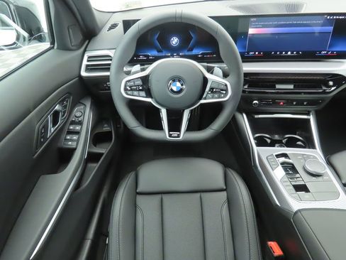 New 2026 BMW 330i Sedan w/ M Sport Package image 10