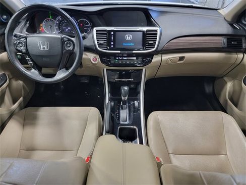 Used 2017 Honda Accord EX-L image 17