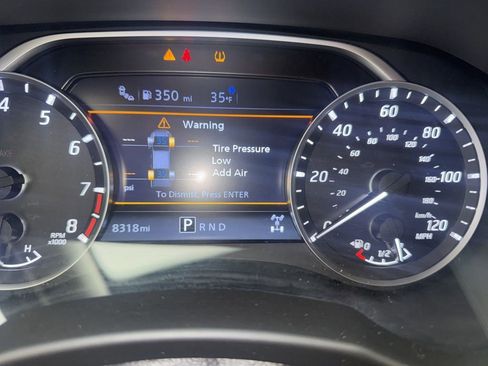 Used 2025 Nissan Frontier SV w/ SV Convenience Package image 2