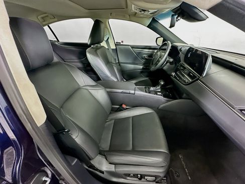 Used 2023 Lexus ES 350 w/ Accessory Package (Z2) image 31