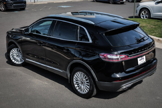 Used 2019 Lincoln Nautilus Premier AWD/4WD image 16