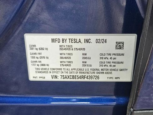 Used 2024 Tesla Model X image 36