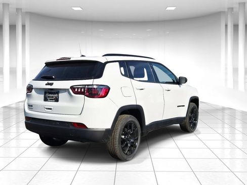 New 2026 Jeep Compass Latitude AWD/4WD image 3