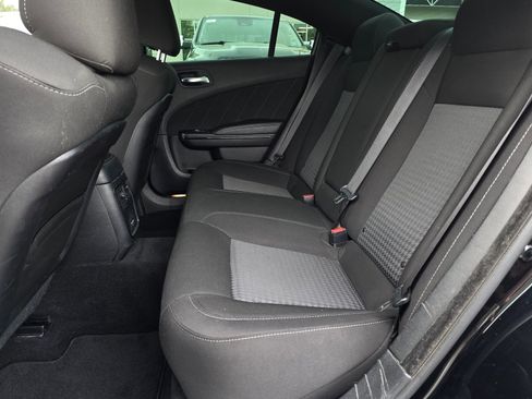 Used 2022 Dodge Charger R/T w/ Blacktop Package image 20
