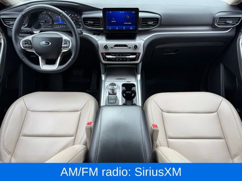 Used 2023 Ford Explorer XLT w/ Equipment Group 202A image 18