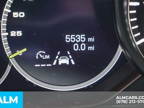 Used 2022 Porsche Cayenne Base image 62