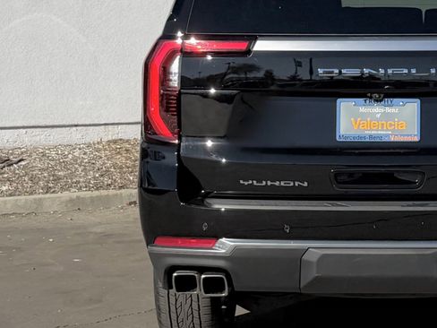 Used 2025 GMC Yukon XL Denali image 10