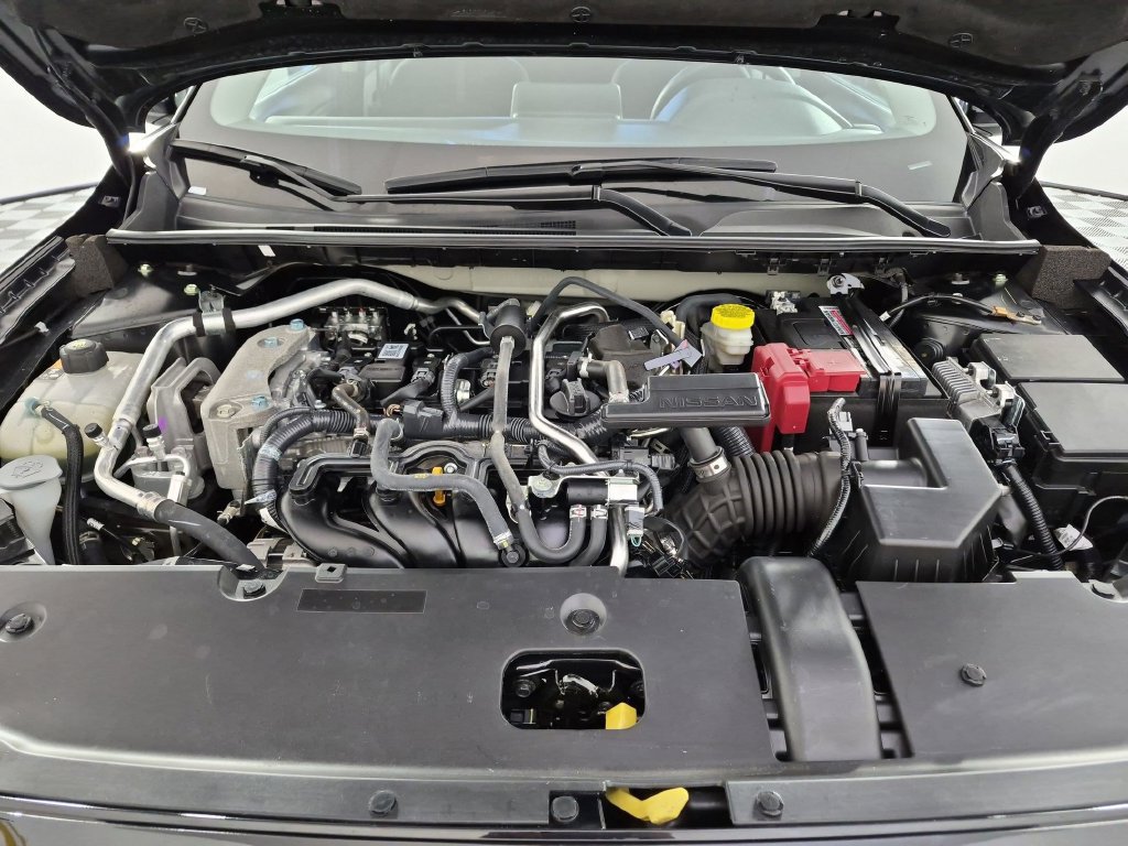 Used 2025 Nissan Sentra SV FWD image 36