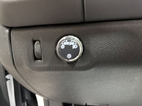 Used 2022 Chevrolet Colorado LT w/ Fleet Safety Package image 23