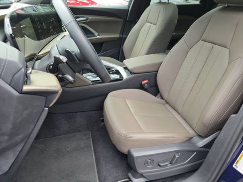 Certified 2025 Audi Q5 Premium w/ Convenience Package AWD/4WD image 26