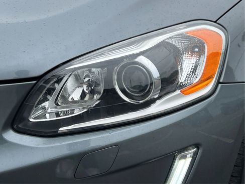 Used 2017 Volvo XC60 T6 Dynamic w/ Climate Package AWD/4WD image 33