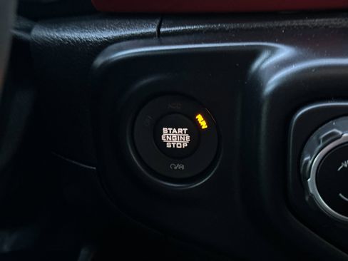 Used 2021 Jeep Gladiator Rubicon w/ Cold Weather Group image 20